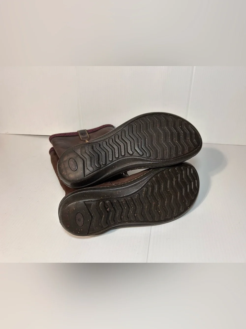 UGG SN 5139 brown leather shearling tall boots winter size 9